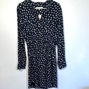 Ann Taylor Loft black off white spotted print v-neck drawstring waist dr…